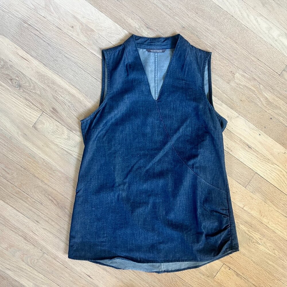 Like New Toad & Co Denim V-Neck Sleeveless Tank Shirt Womens M